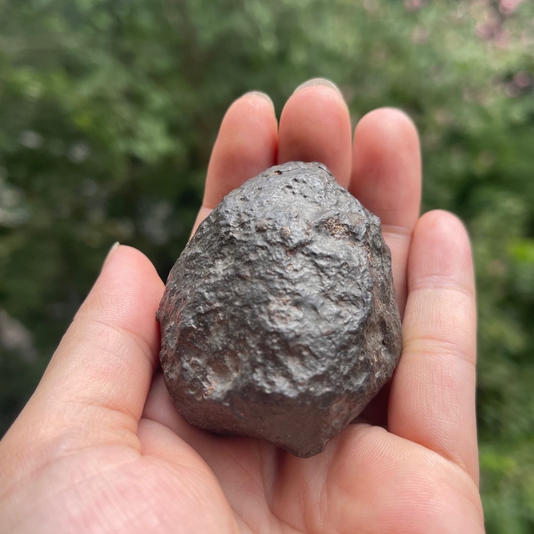 冲击熔融陨石手把件